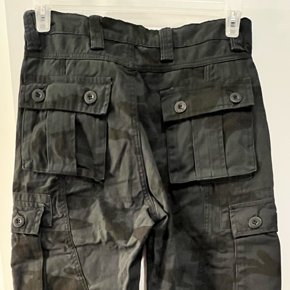 ๐๐ฎ๐ท'๐ข ๐ซ๐ต๐พ๐ฎ ๐ช๐ท๐ญ ๐๐๐ช๐๐ด ๐๐ช๐ป๐ฐ๐ธ ๐๐ช๐ท๐ฝ๐ข - Picture 3 of 7